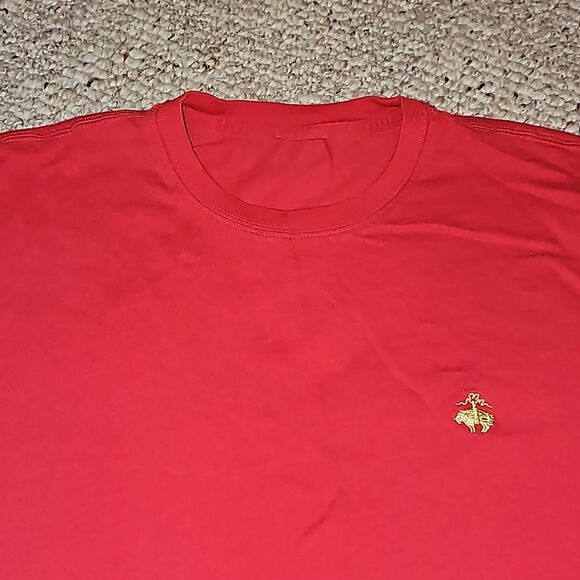 BROOK BROTHERS Men's Red T-shirt Size Medium. - Picture 2 of 3